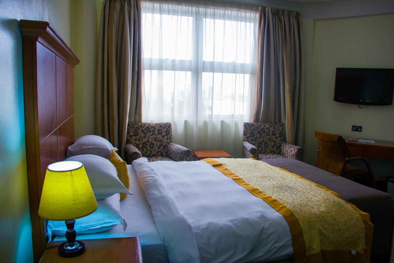 לגוס Westwood Hotel Ikoyi מראה חיצוני תמונה